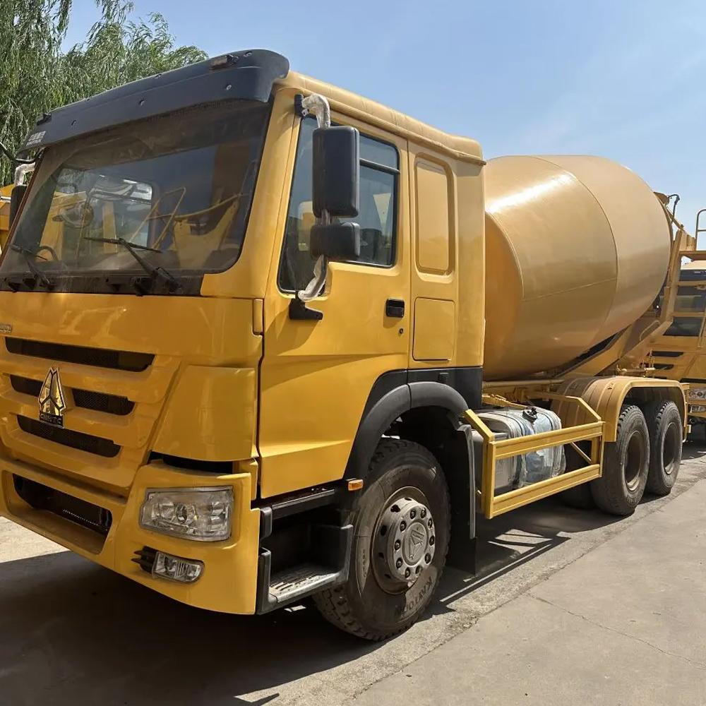 Sinotruk Howo 16 Cubic Concrete Mixer Truck