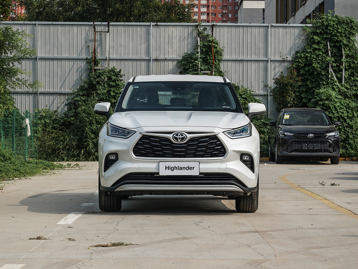 Toyota Highlander 2023 2.5L smart electric hybrid two-drive elite version 5 seats - Image 6