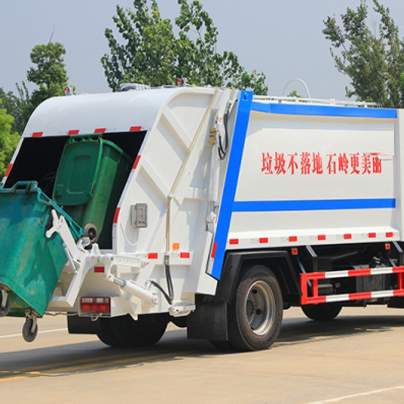 Dongfeng Dolica 8-party Compressed Garbage Truck - Image 3