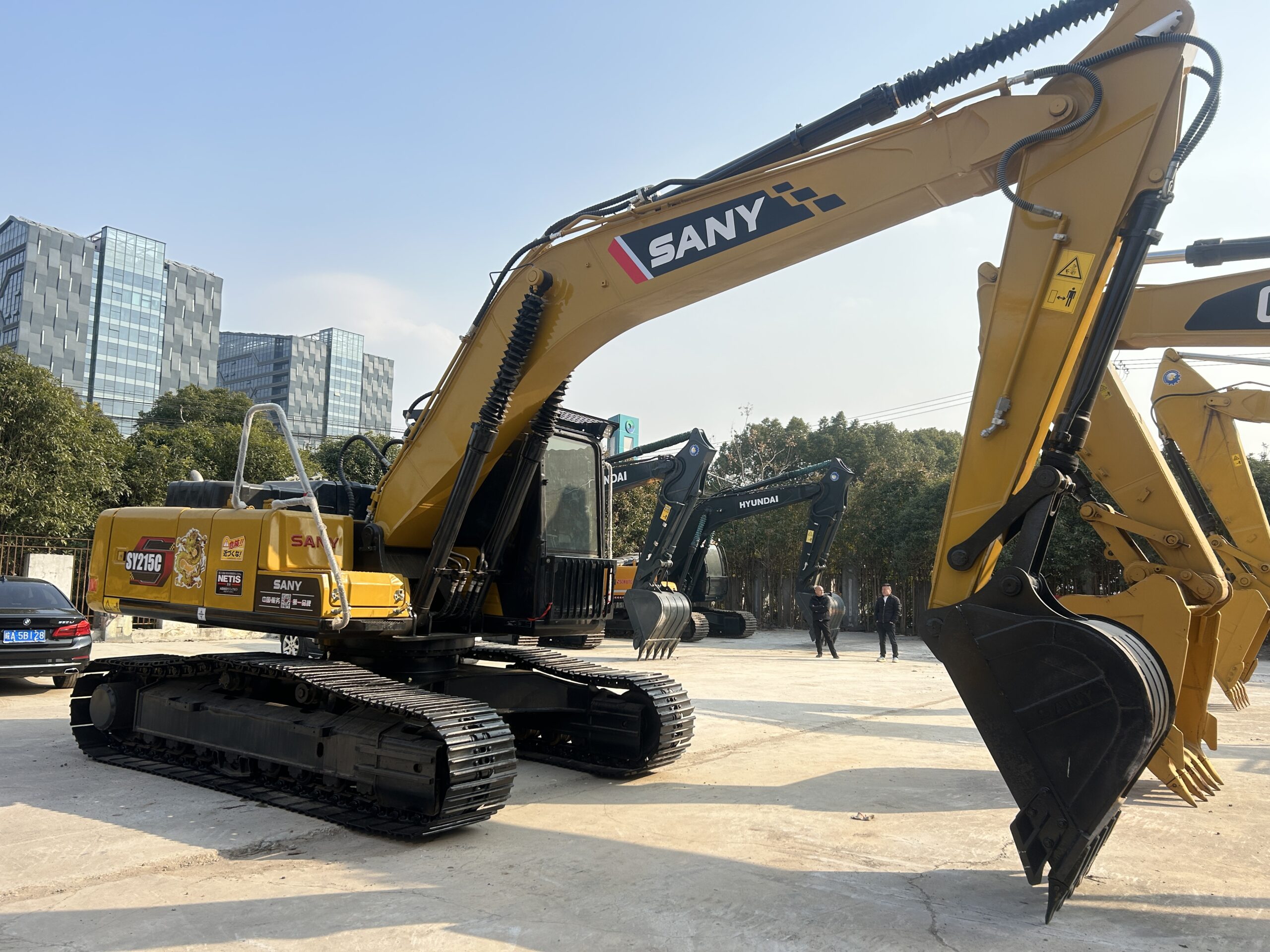Factory Supply SANY SY215C 21ton Medium Excavator - Image 3