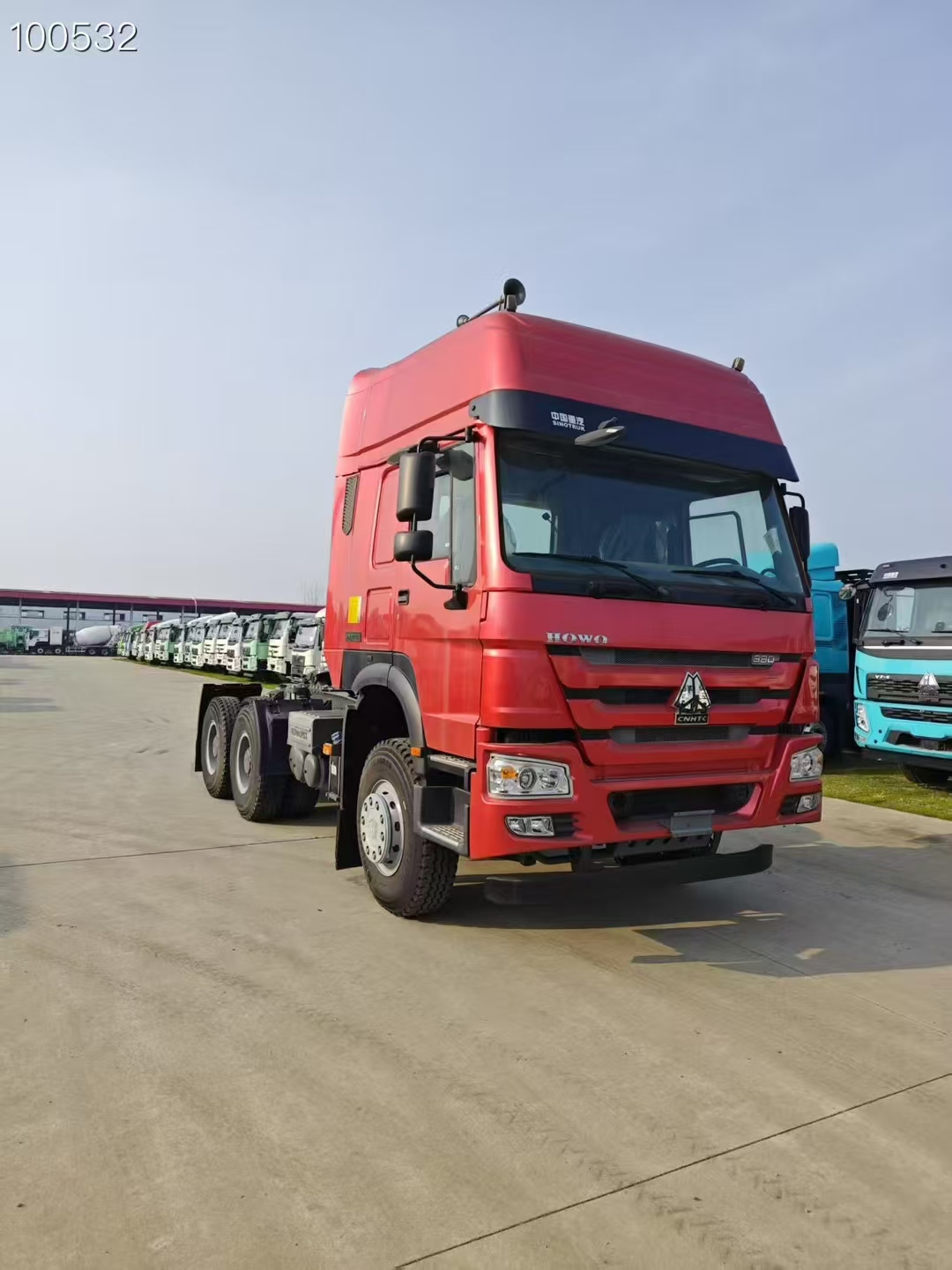 HOWO T5G Heavy-Duty Tractor Trailer - Image 3