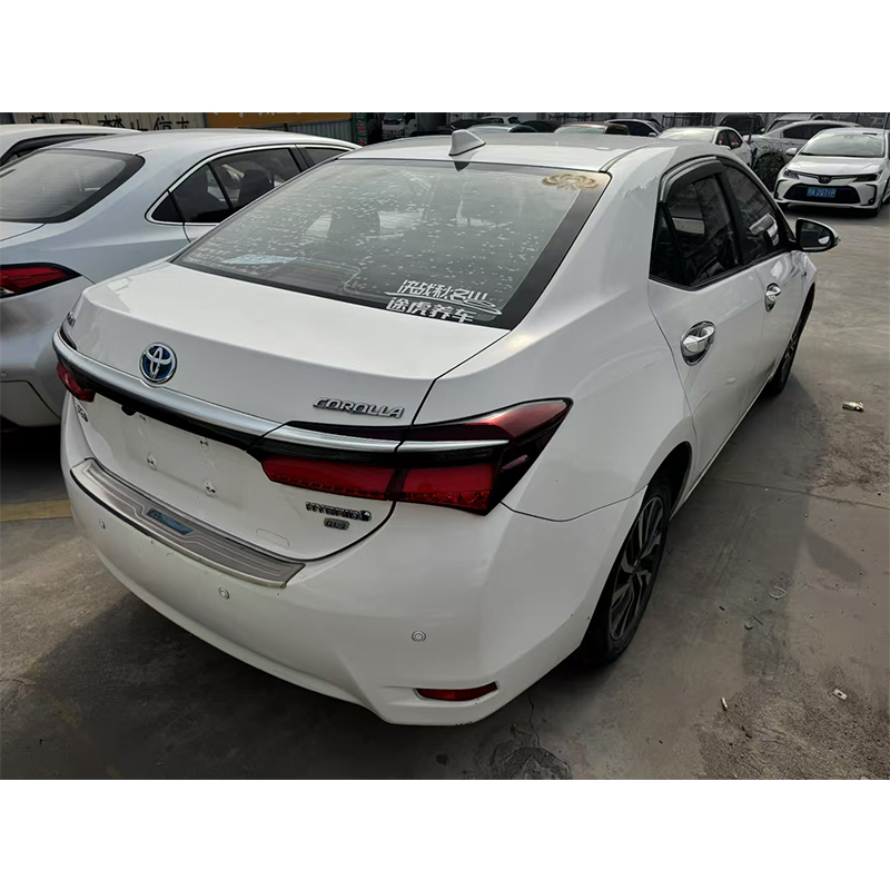2018 Toyota Corolla 1.8L Twin Engine - Image 5