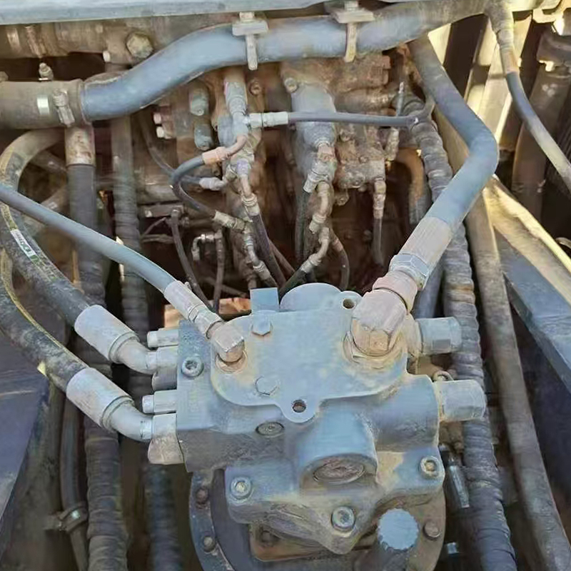 2019 Used Doosan 380 Crawler Excavator - Image 6