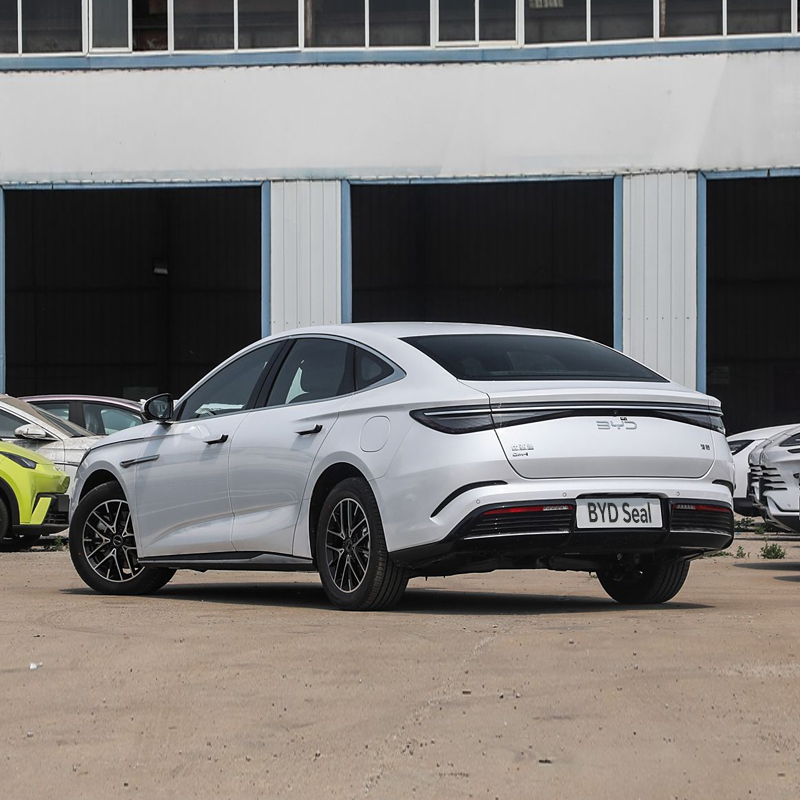 BYD Seal 2024 Honor DI-i 1.5L.121km Elite - Image 7