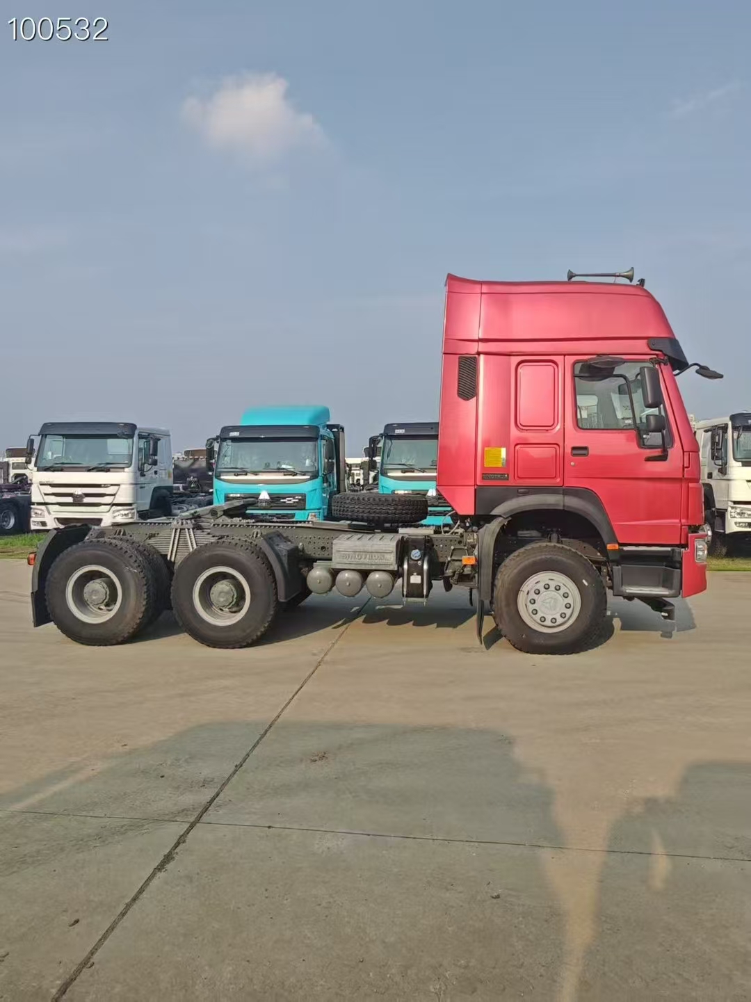 HOWO T5G Heavy-Duty Tractor Trailer - Image 6