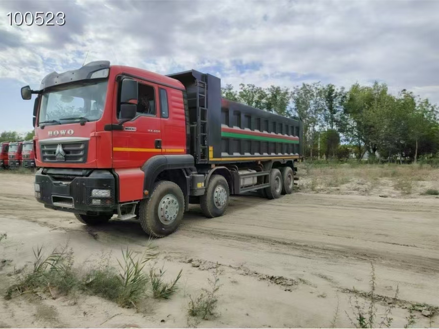 HOWO -TX8X4 Dump Truck - Image 6
