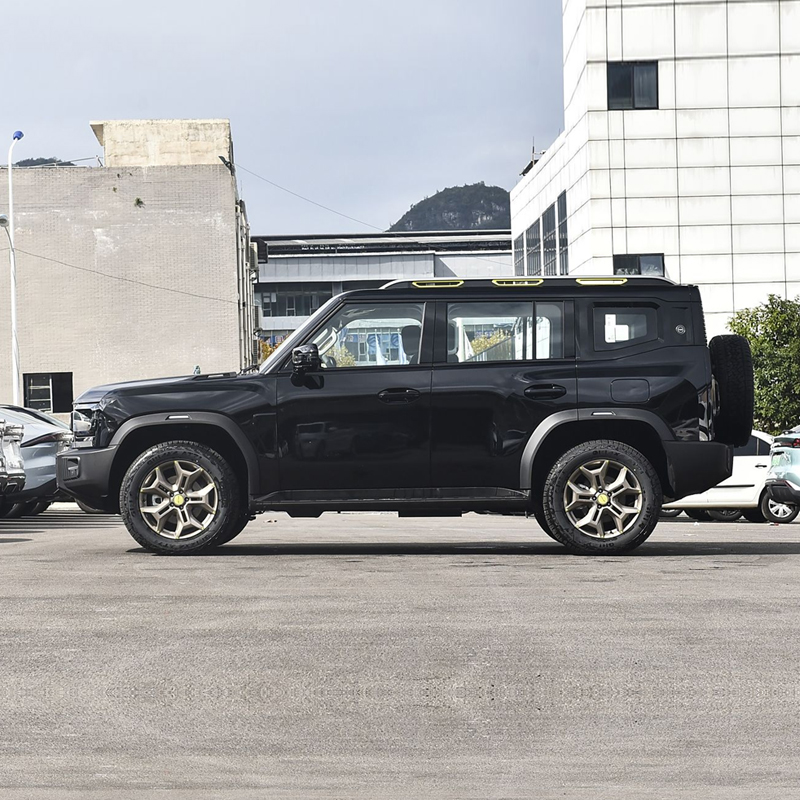 Jetour Traveler 2023 2.0T four-wheel drive conquer - Image 3