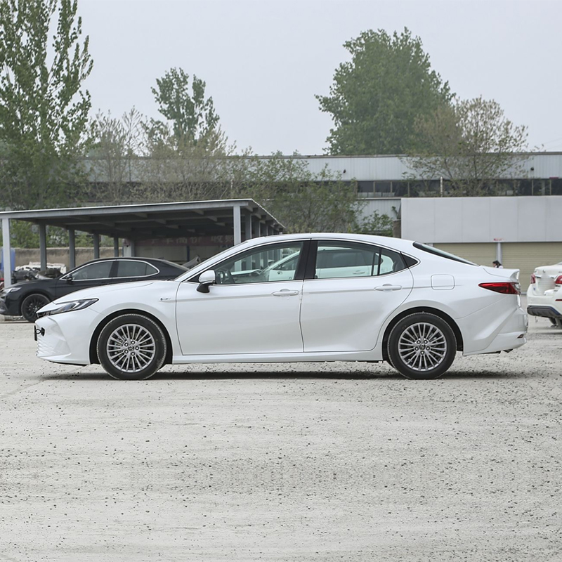 Toyota Camry 2024 Dual Engine 2.0HE Elite Edition - Image 3