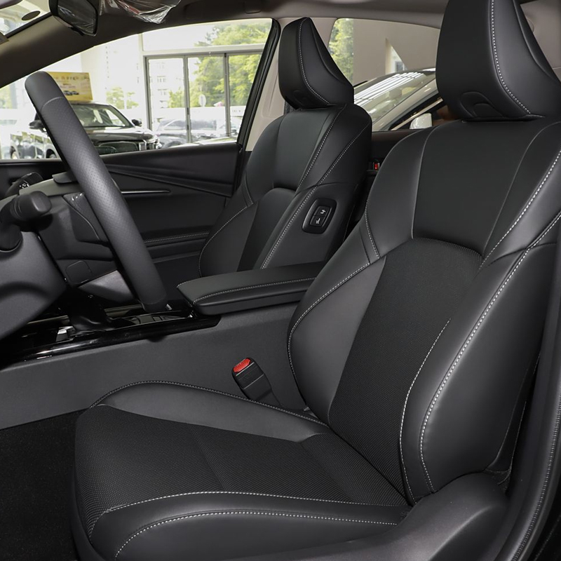 Toyota Camry 2024 2.0GVP Deluxe Edition - Image 6