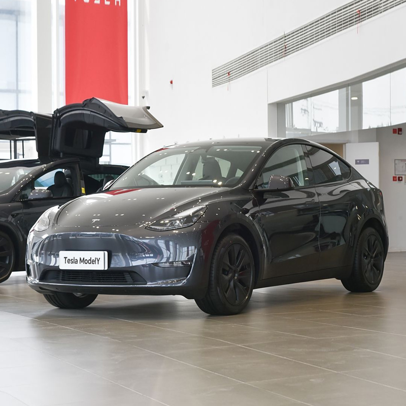 Tesla Model Y2024 Long range 4WD - Image 3