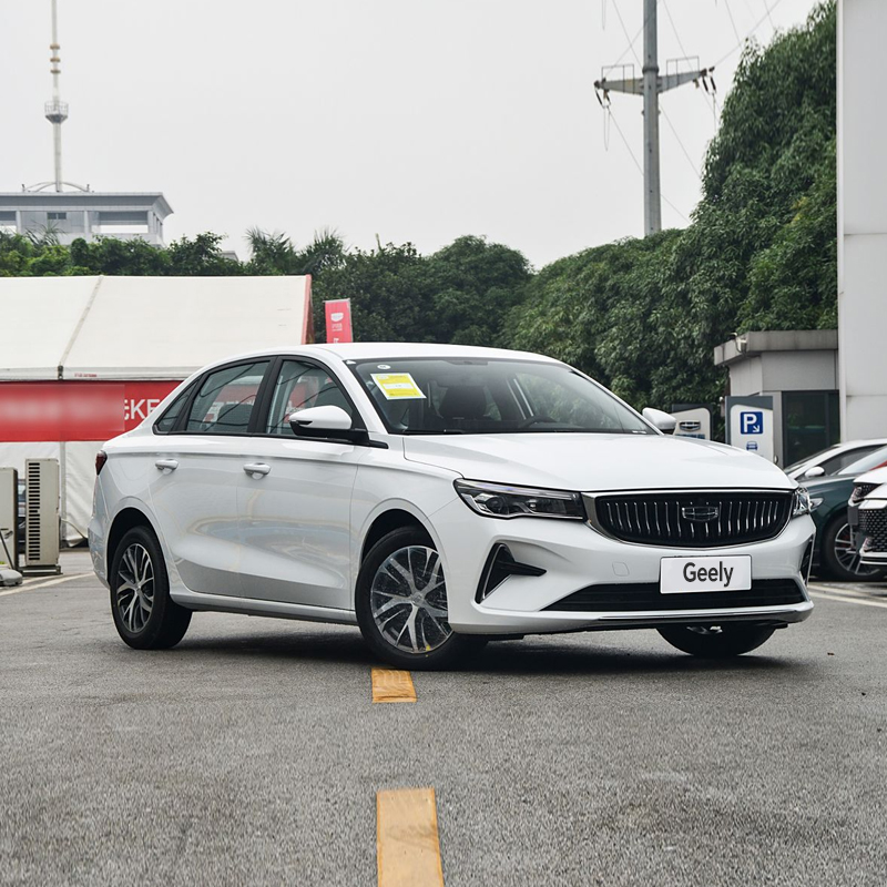 Geely Emgrand 2023 4th generation Champion Edition 1.5L manual luxury model - Image 5