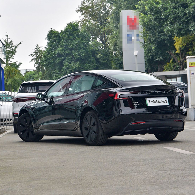 Tesla Model 3 2023 rear-wheel drive version - Image 7