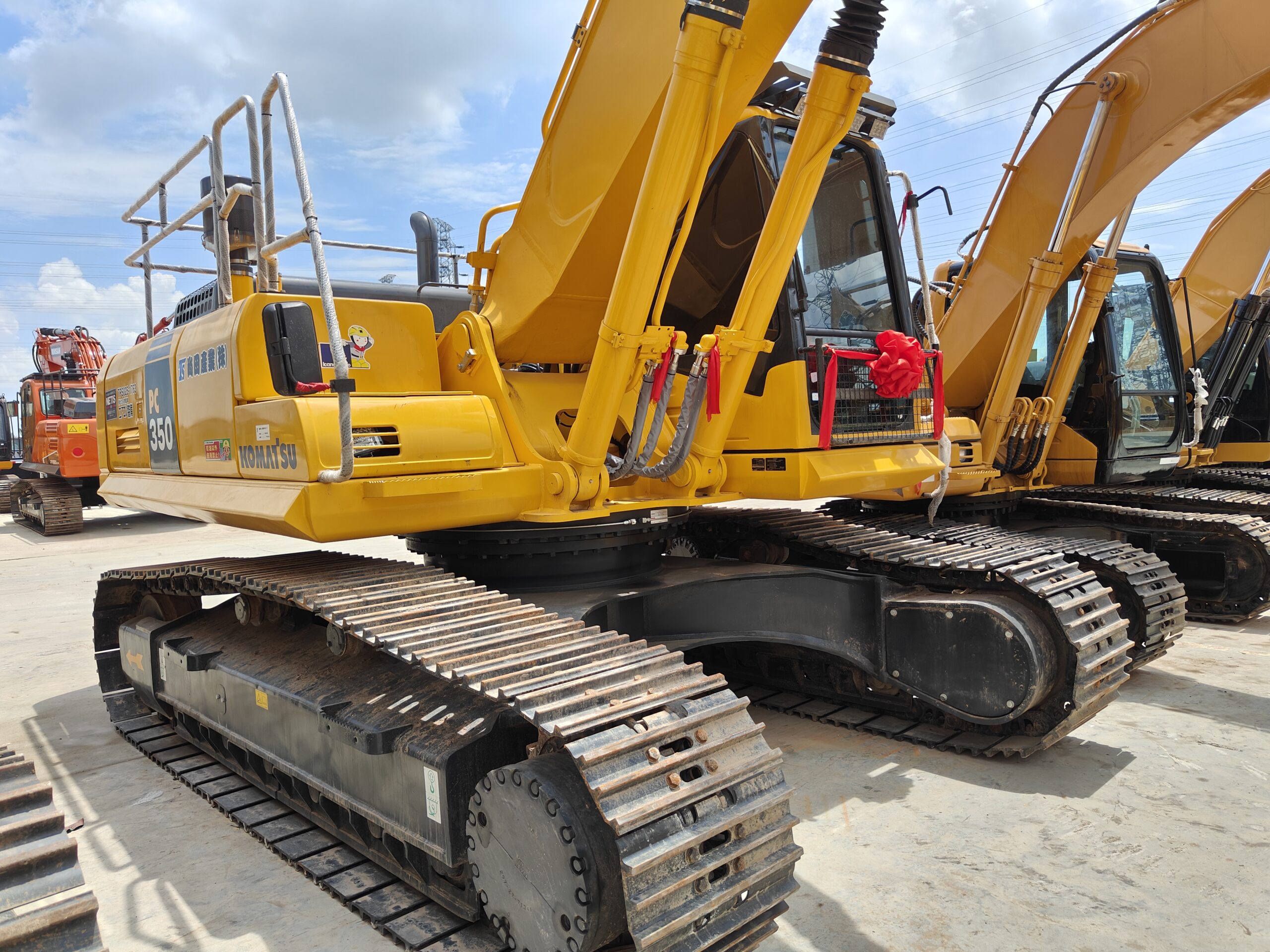Reconditioned machine KOMATSU 350 EXCAVATOR - Image 7