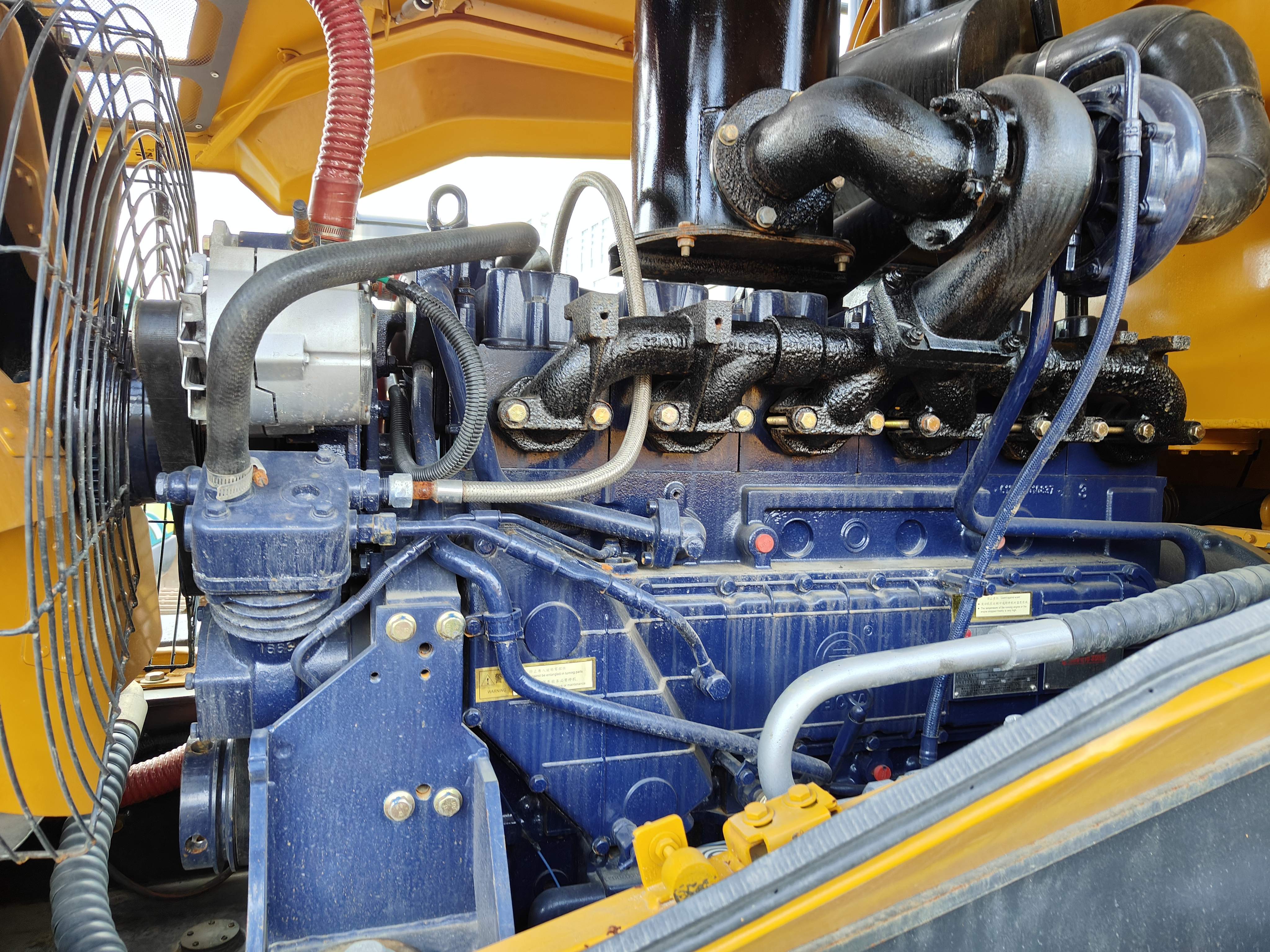 Refurbishment machine SDLG L958F LOADER - Image 5