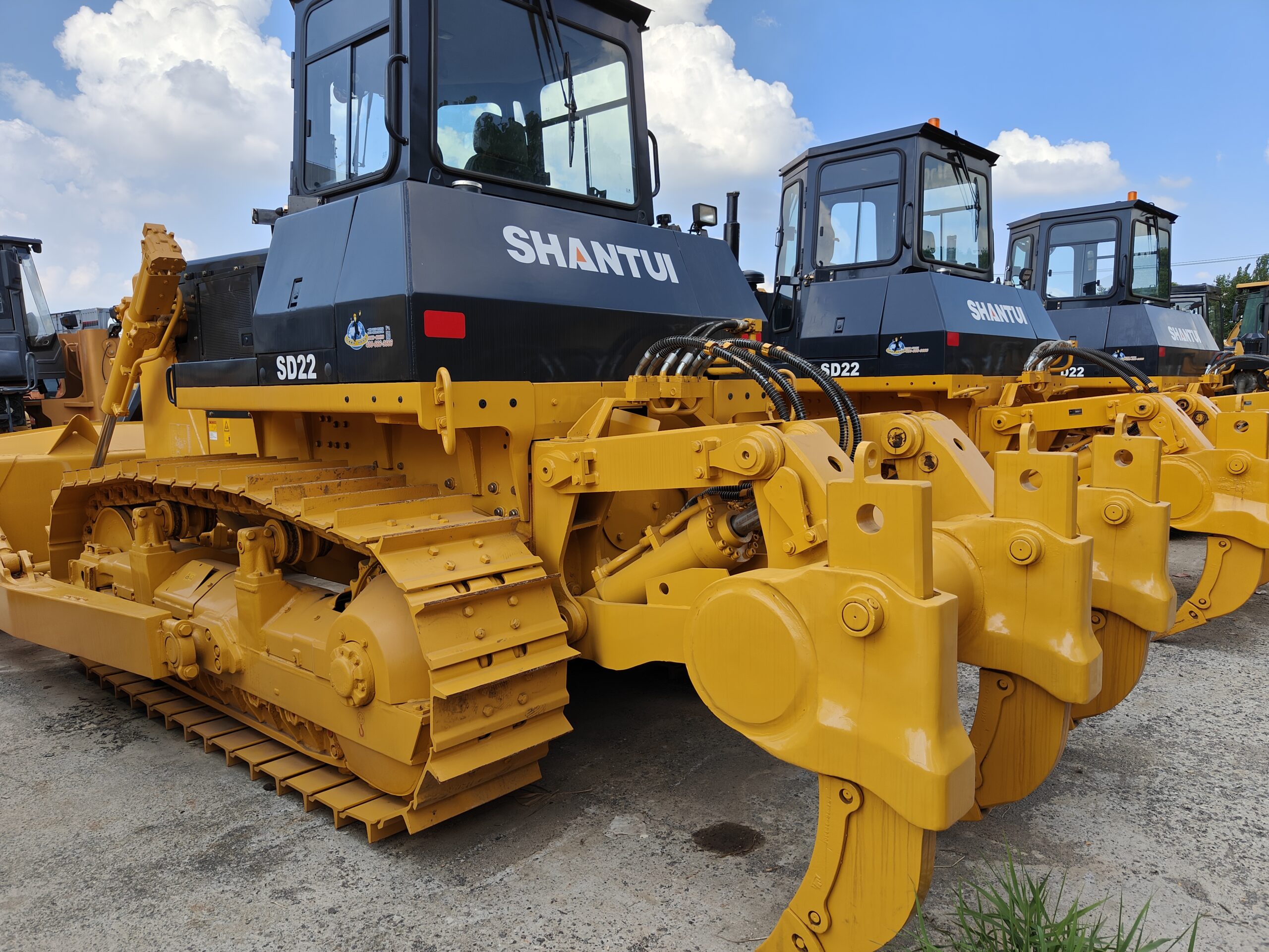 Reconditioned machine SHANTUI SD22 BULLDOZER - Image 3