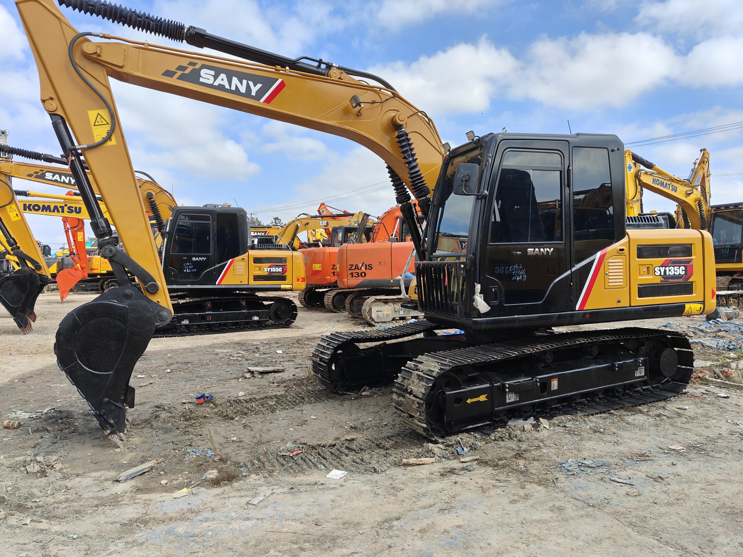 Reconditioned machine Sany 135 excavator - Image 3