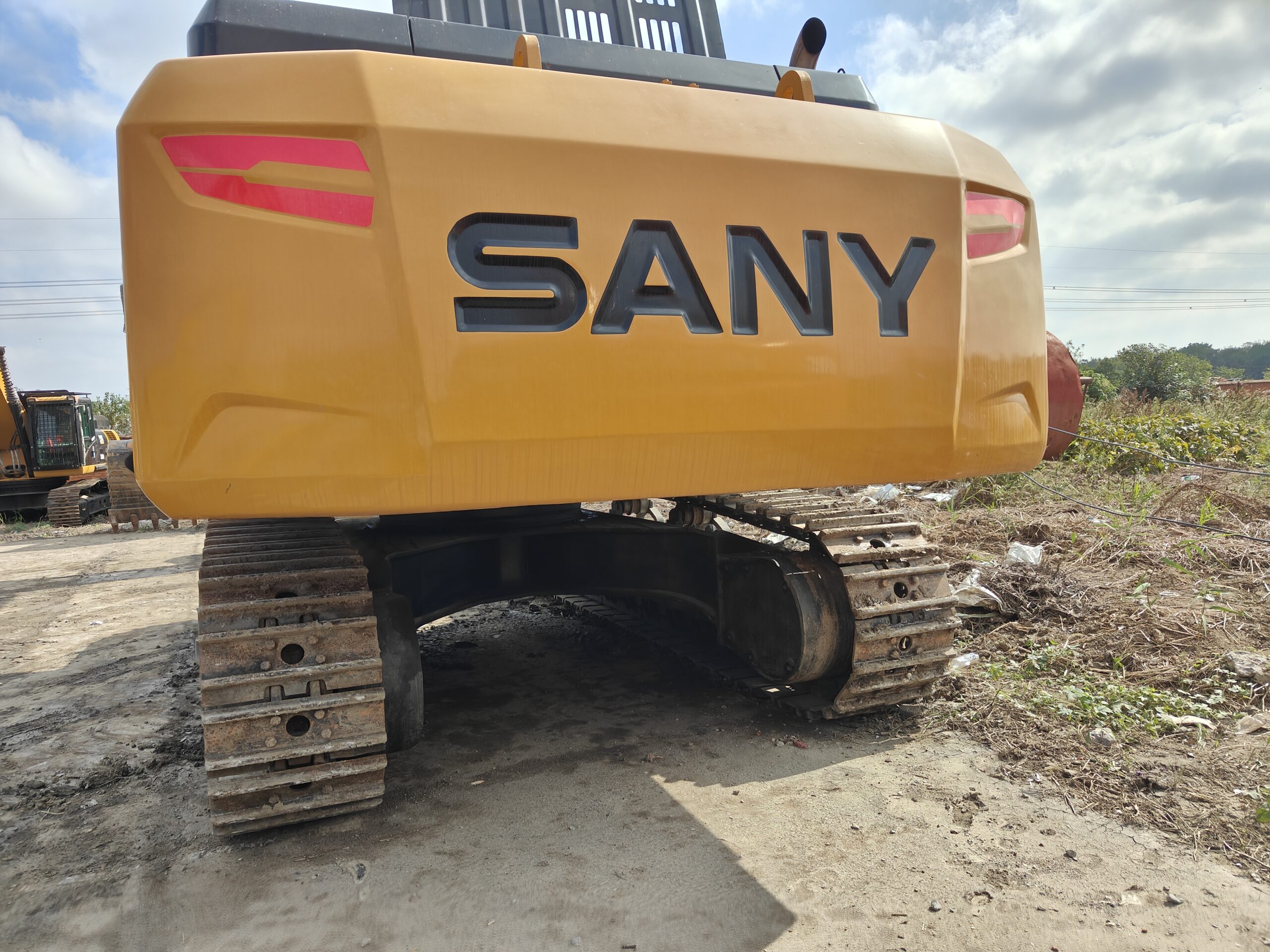 Reconditioned machine Sany 485H excavator - Image 4
