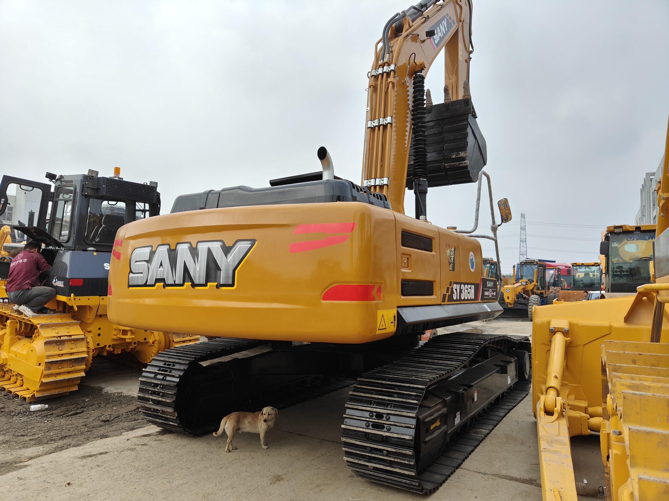 Reconditioned machine Sany 365H excavator - Image 5
