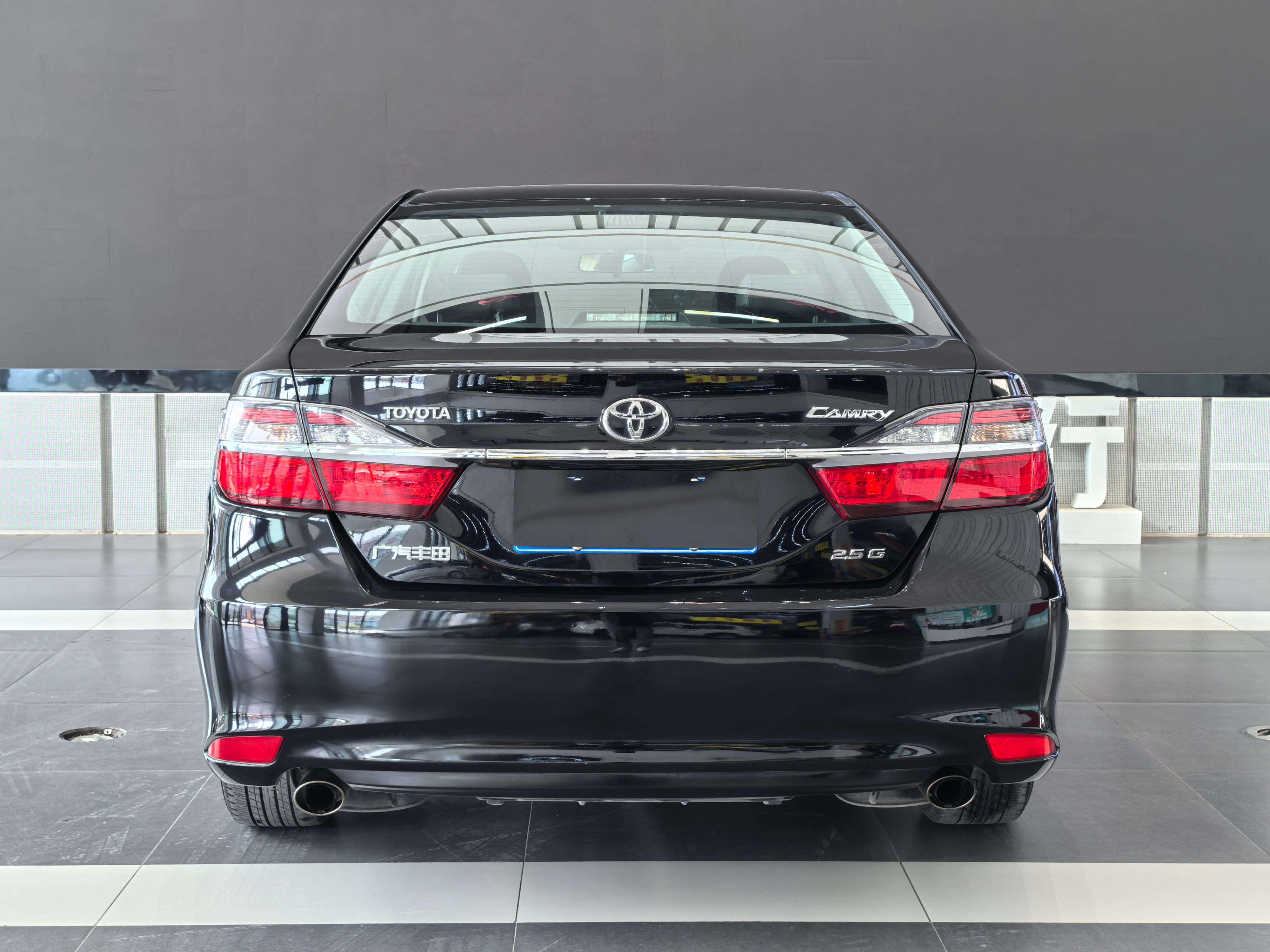 Used Toyota Camry 2.5G Luxury Navigation Edition 2015 - Image 3