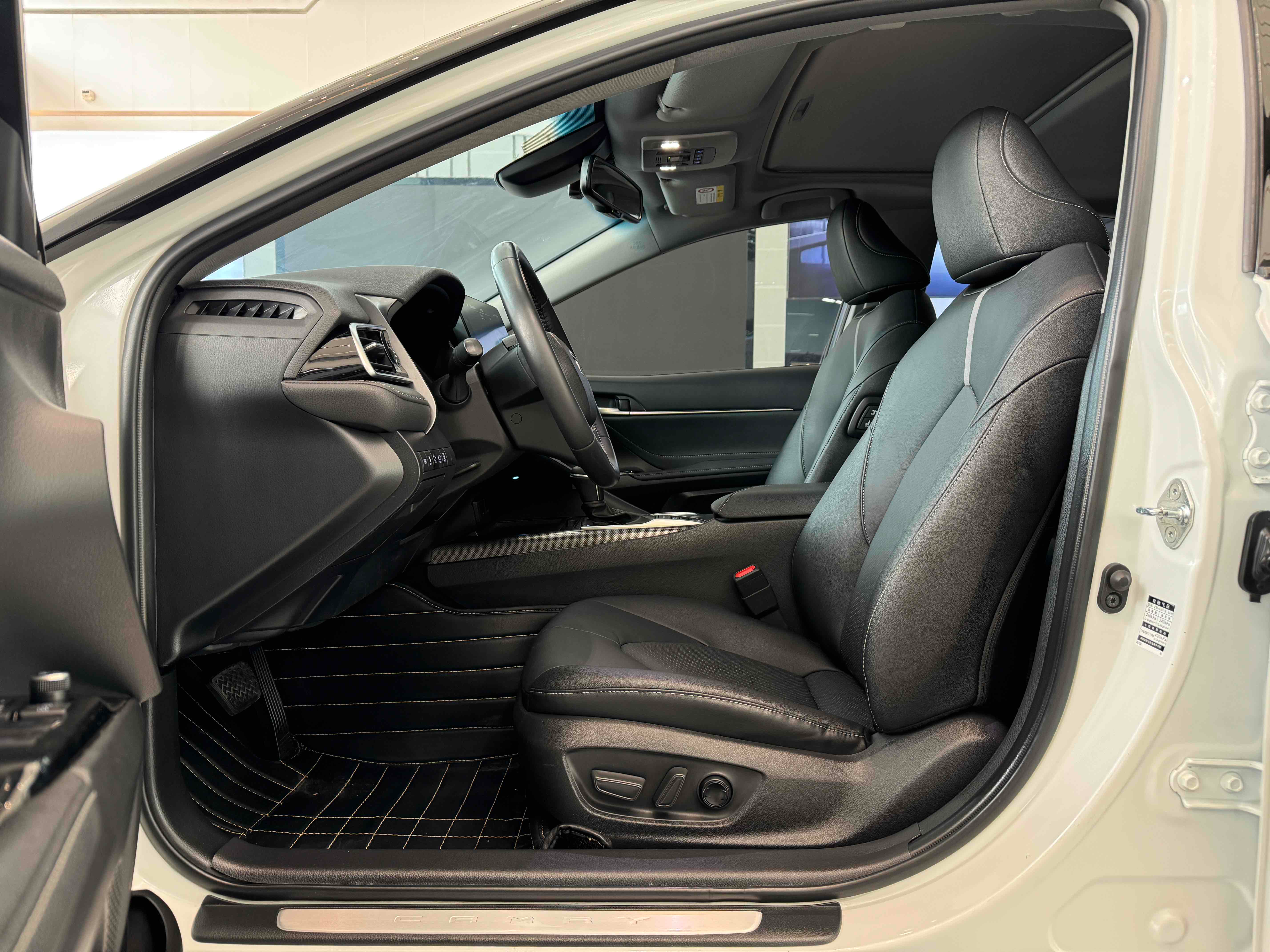 Used Toyota Camry 2021 Hybrid 2.5HS Sport Edition - Image 5