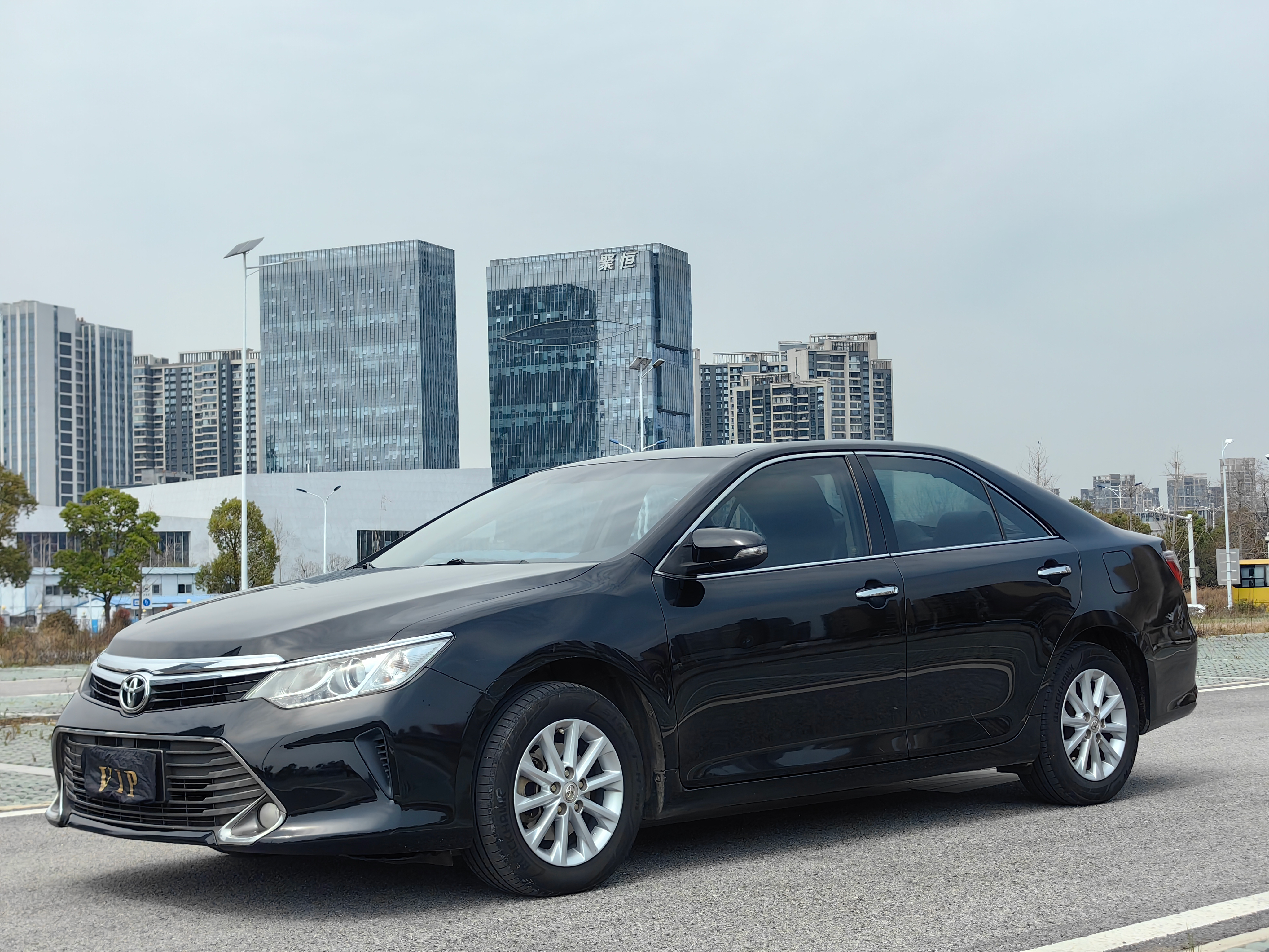 Used Toyota Camry 2.0G Luxury Edition 2015 - Image 3