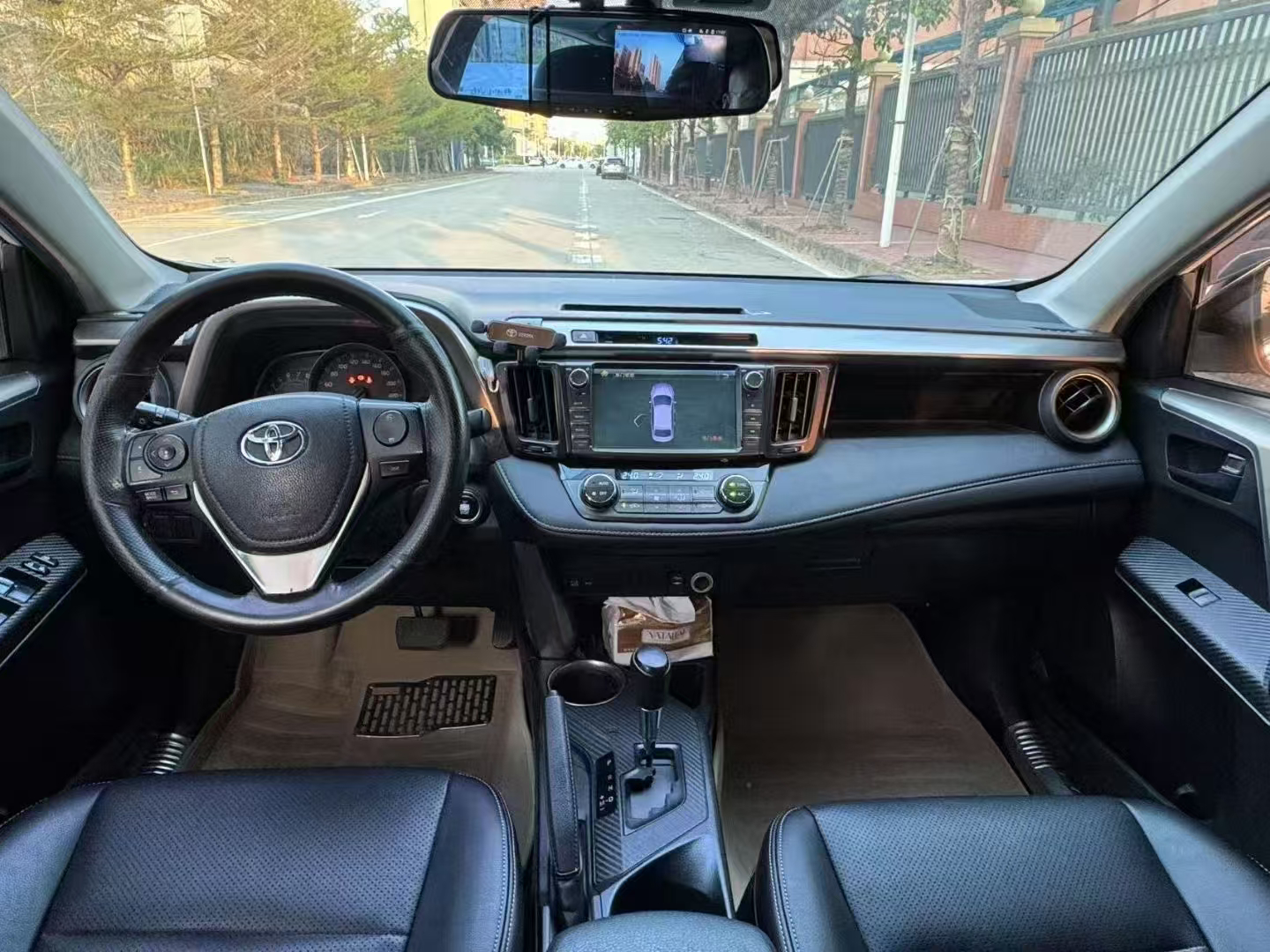 Used Toyota RAV4 2015 RAV4 2.0L CVT FWD Trend Version - Image 4