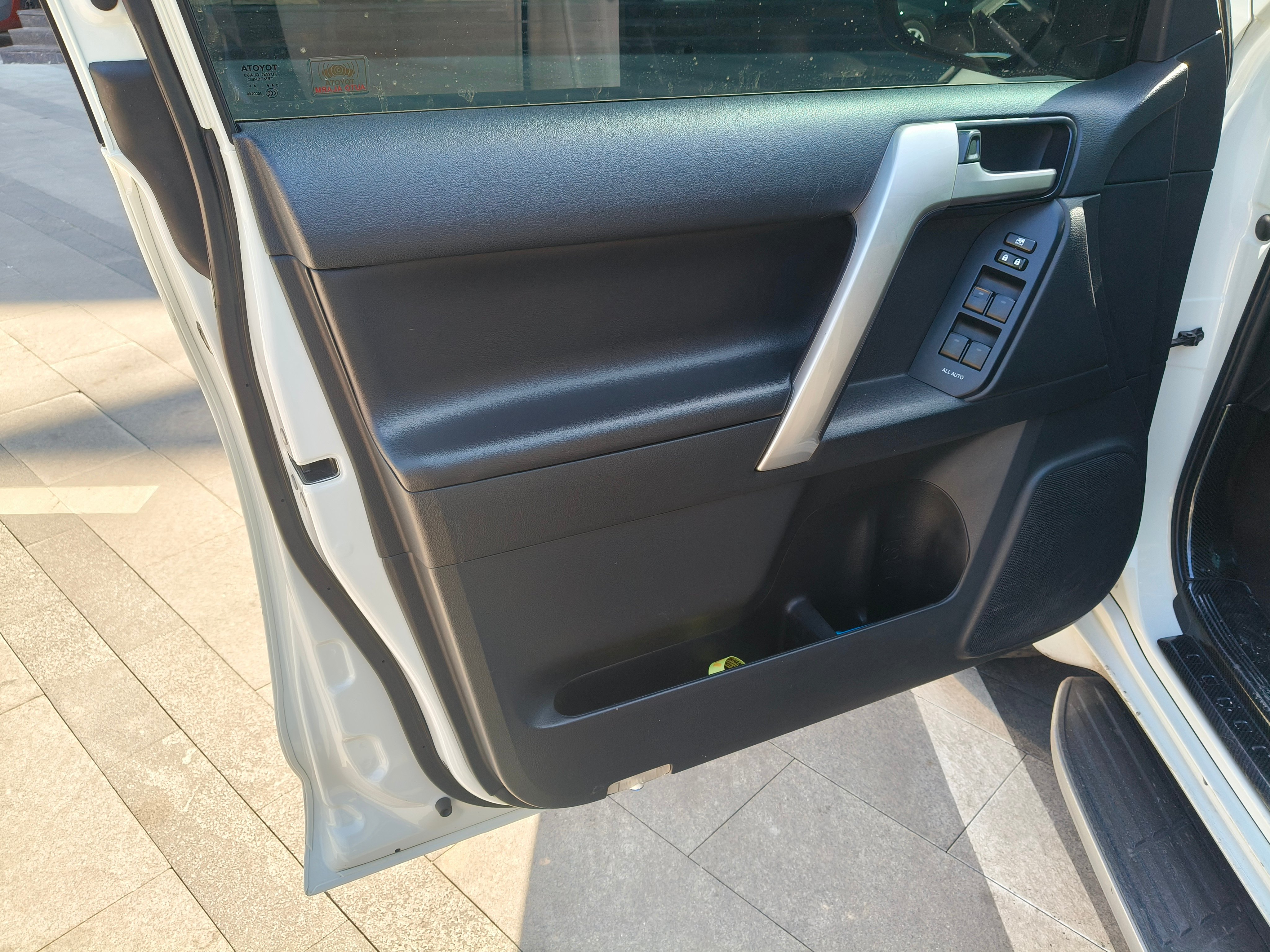 Used Toyota 2019 Prado 3.5L Automatic TX-L Deluxe Edition - Image 7