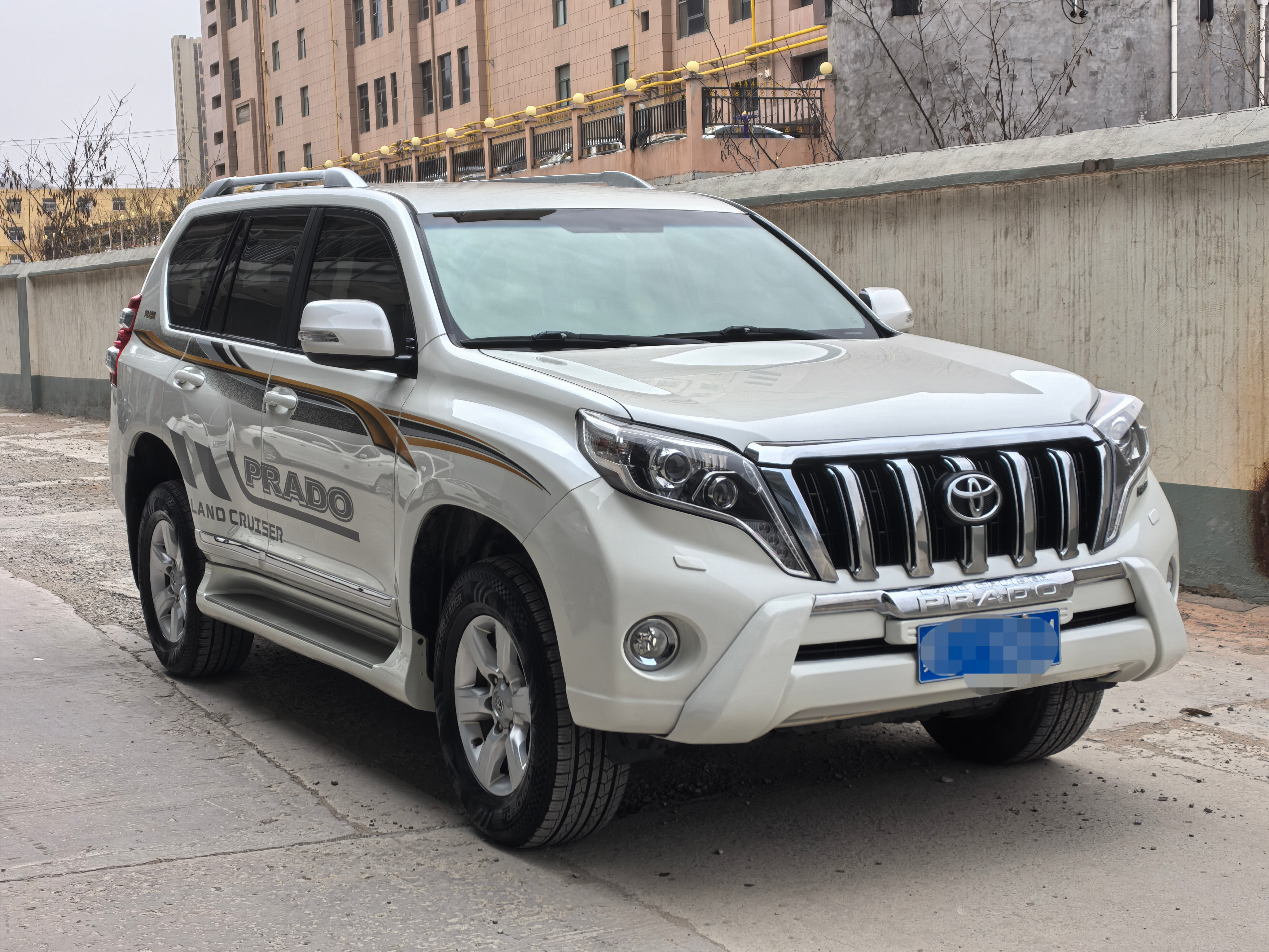 Used Toyota 2015 Prado (parallel import) 2.7L TXL Middle East version - Image 2