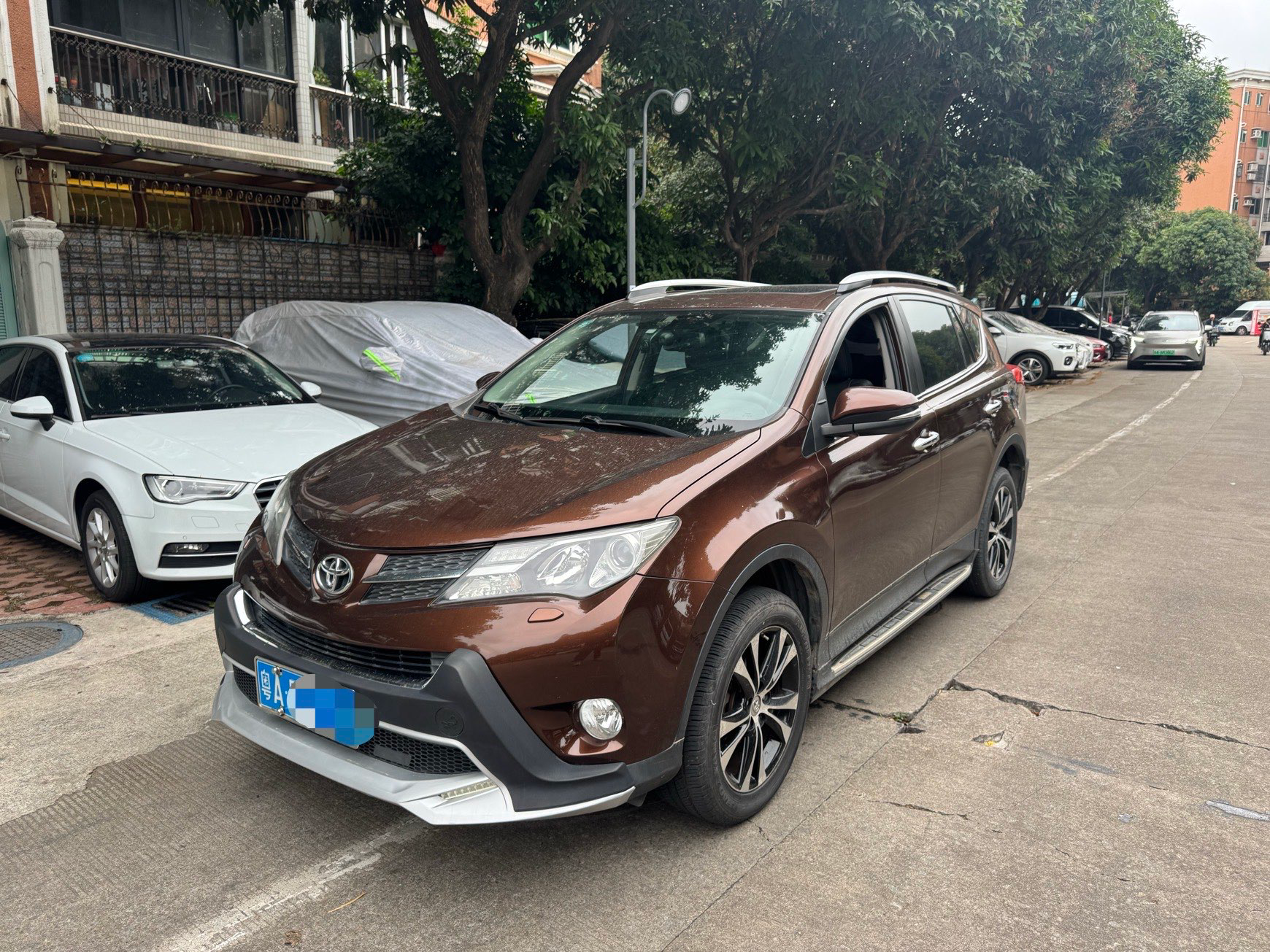 Used Toyota 2013 RAV4 2.5L Automatic Four-Wheel Drive Luxury Edition
