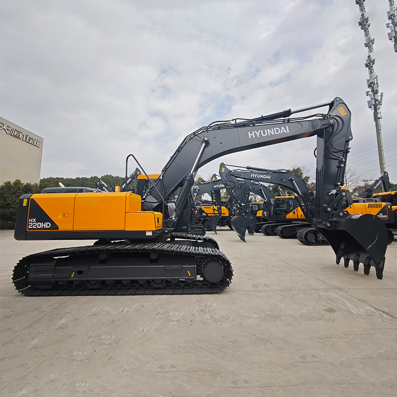 brand new Hyundai 220HD excavator - Image 3