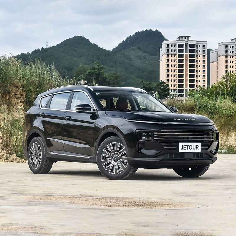 JETOUR X70 PLUS 2025 1.5T 6DCT Deluxe 7-Seater - Image 5