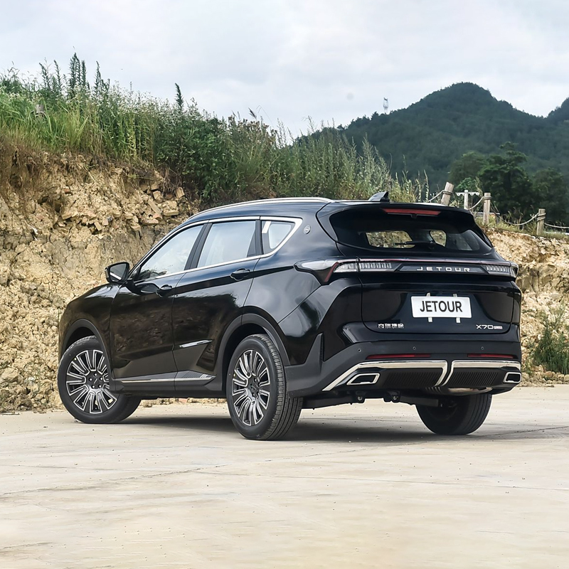 JETOUR X70 PLUS 2025 1.5T 6DCT Deluxe 7-Seater - Image 7